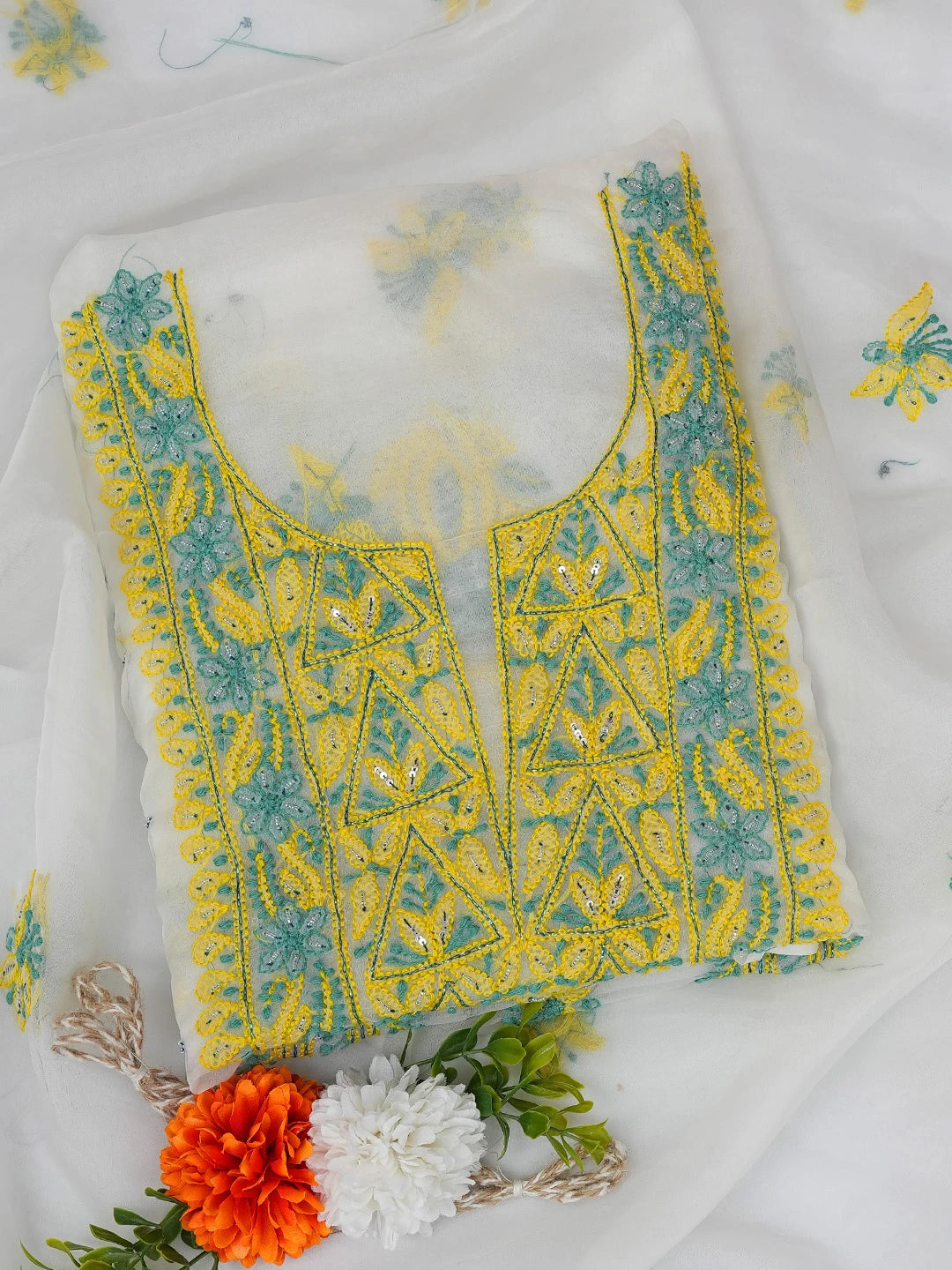 Ada Hand Embroidered White Organza Lucknowi Chikankari Unstitched Kurta Dupatta Set With Cutdana Work 01A745041