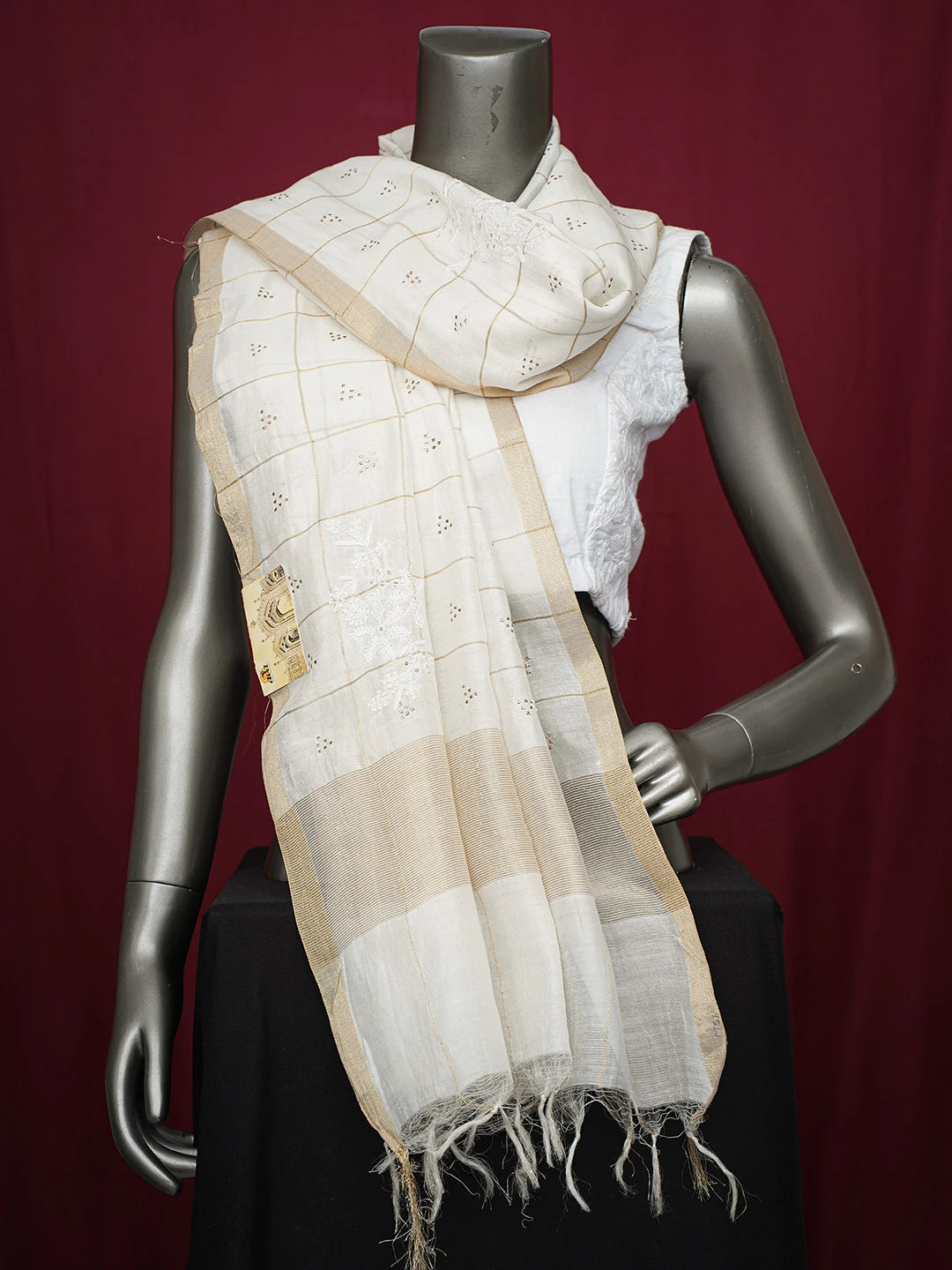 Ada Hand Embroidered White Chanderi Lucknowi Chikankari Dupatta With Muqaish Work 01A207551