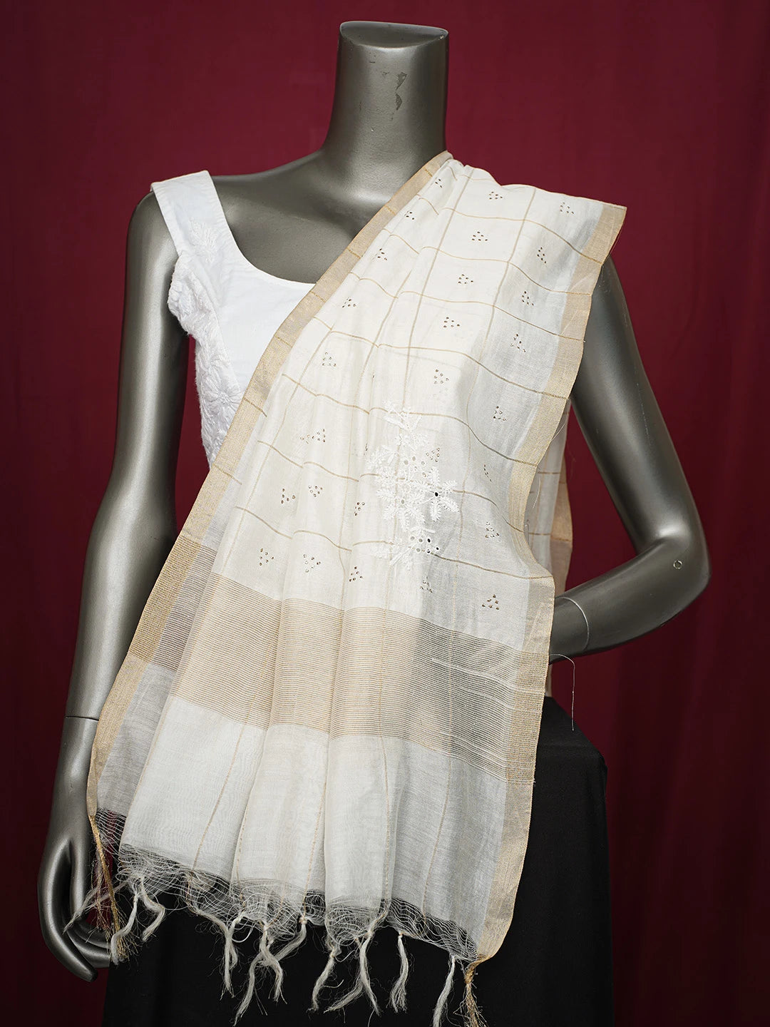 Ada Hand Embroidered White Chanderi Lucknowi Chikankari Dupatta With Muqaish Work 01A207551