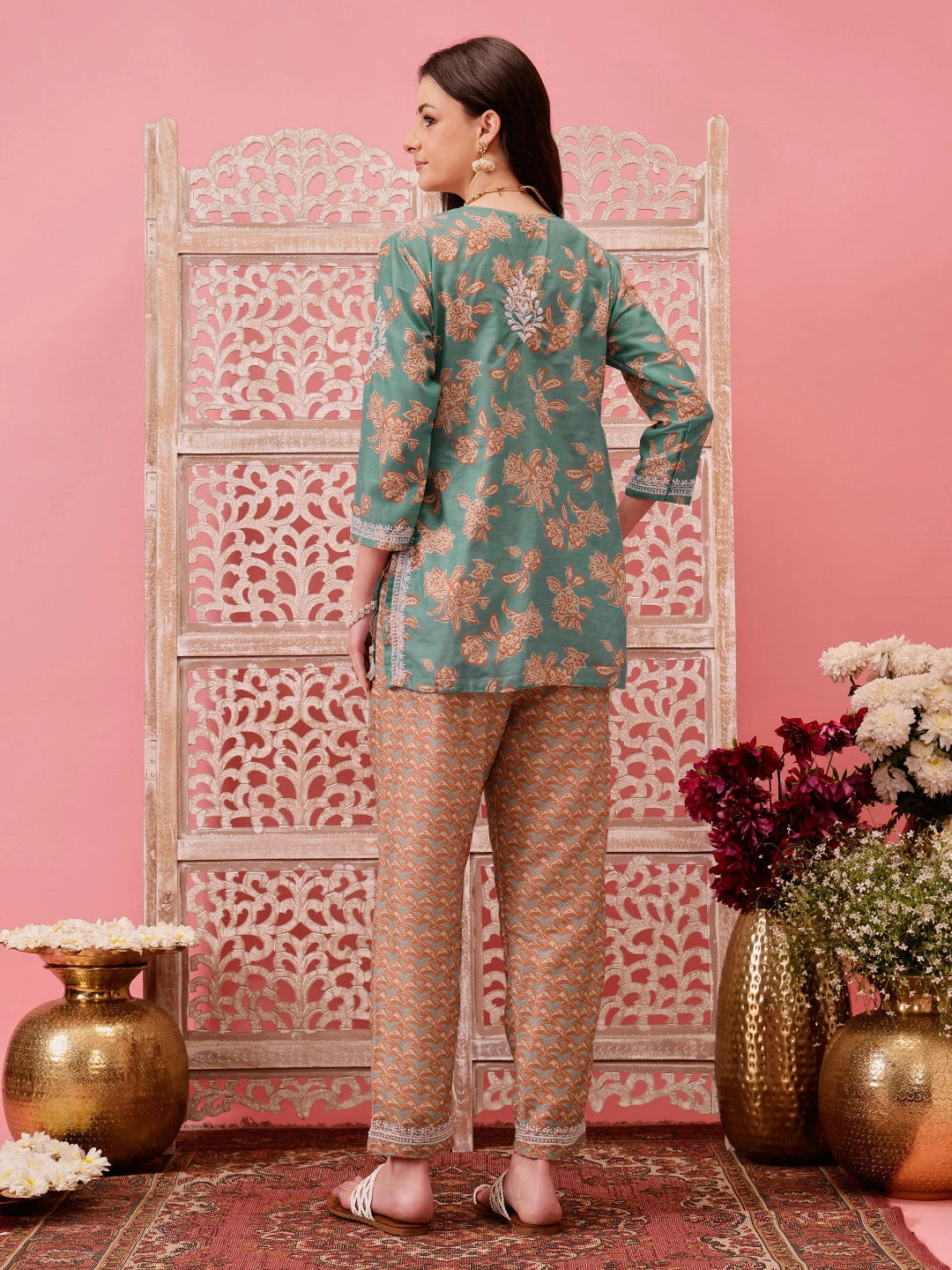 Ada Hand Embroidered Green Muslin Lucknowi Chikankari Co-Ord Set A811268