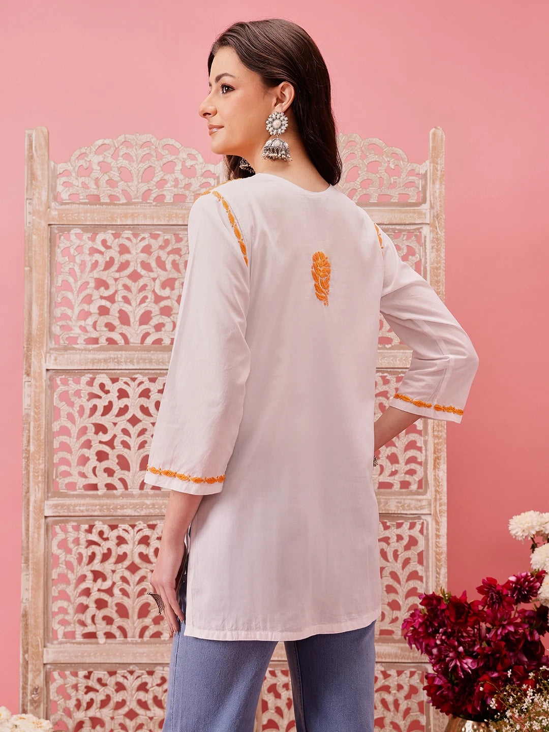 Ada Hand Embroidered White Cotton Lucknowi Chikankari Short Kurti A911481