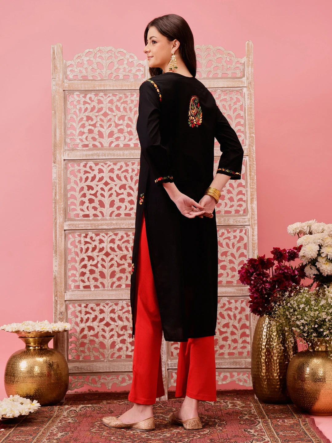 Ada Hand Embroidered Black Cotton Lucknowi Chikankari Straight Kurta A411767
