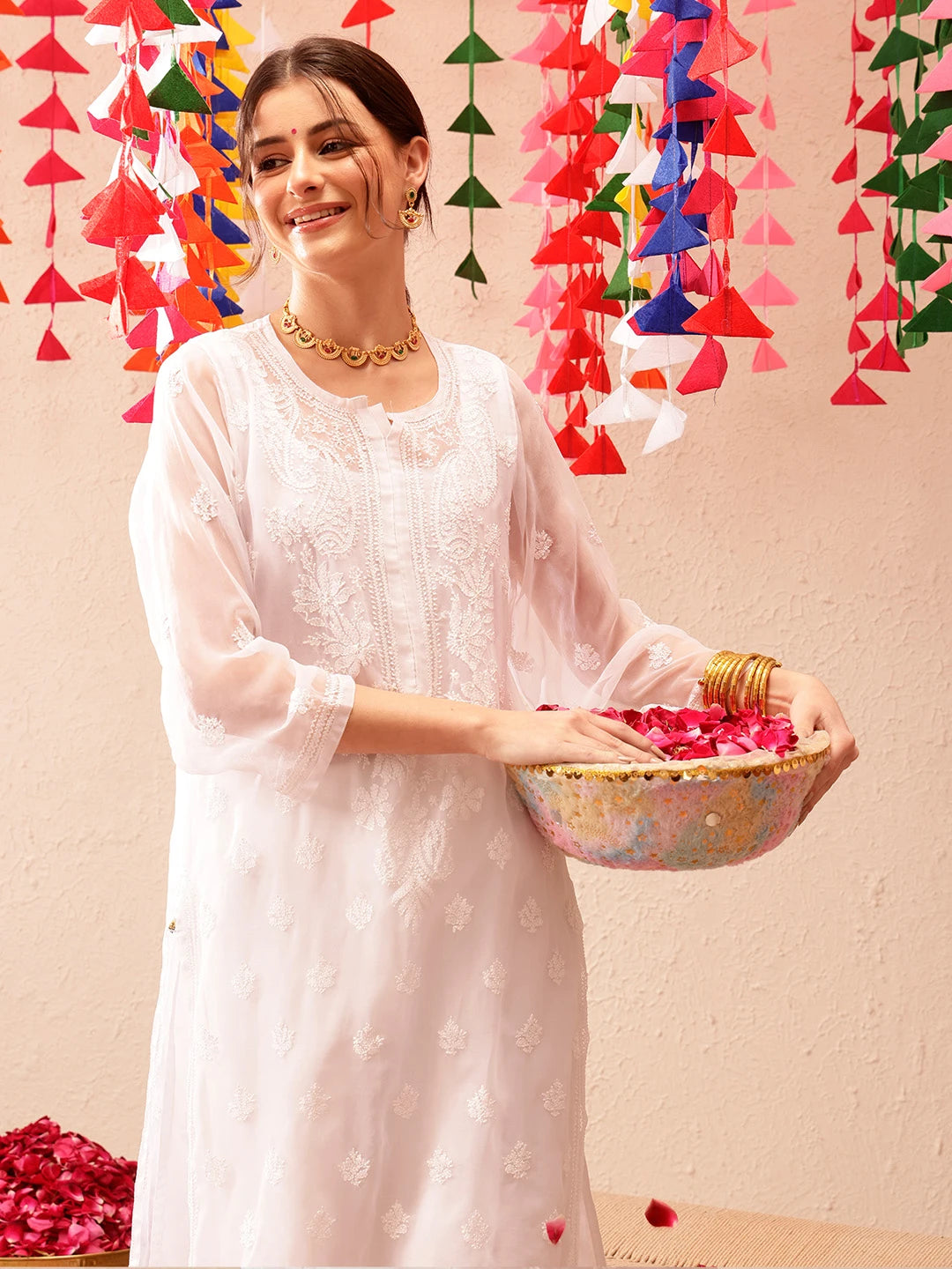 Ada Hand Embroidered White Georgette Lucknowi Chikankari Straight Kurta With Slip A138791