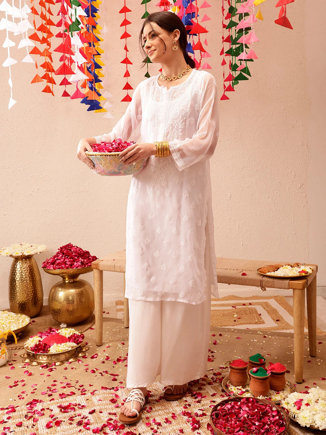 Ada Hand Embroidered White Georgette Lucknowi Chikankari Straight Kurta With Slip A138791