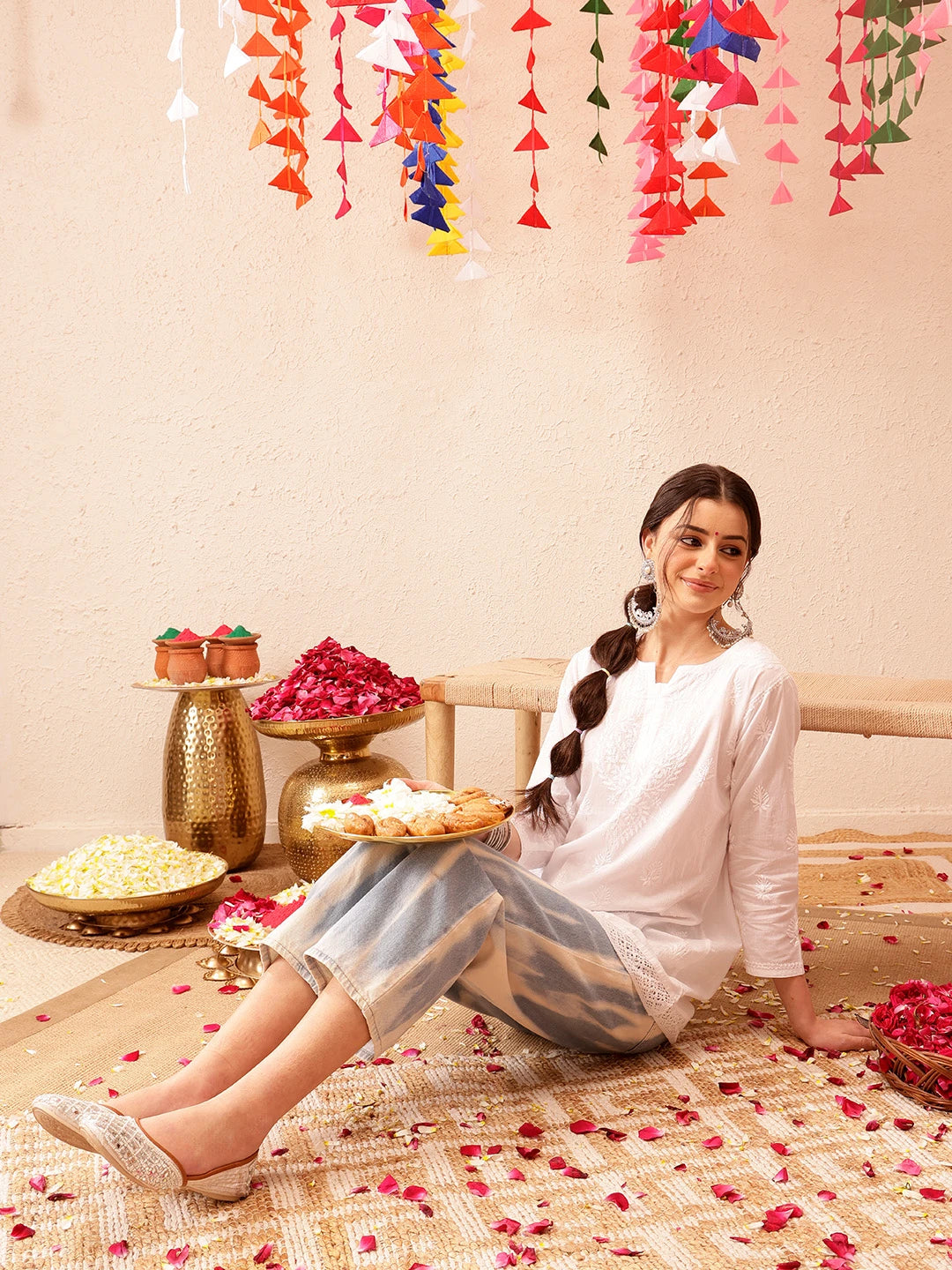 Ada Hand Embroidered White Cotton Lucknowi Chikankari Top A100385