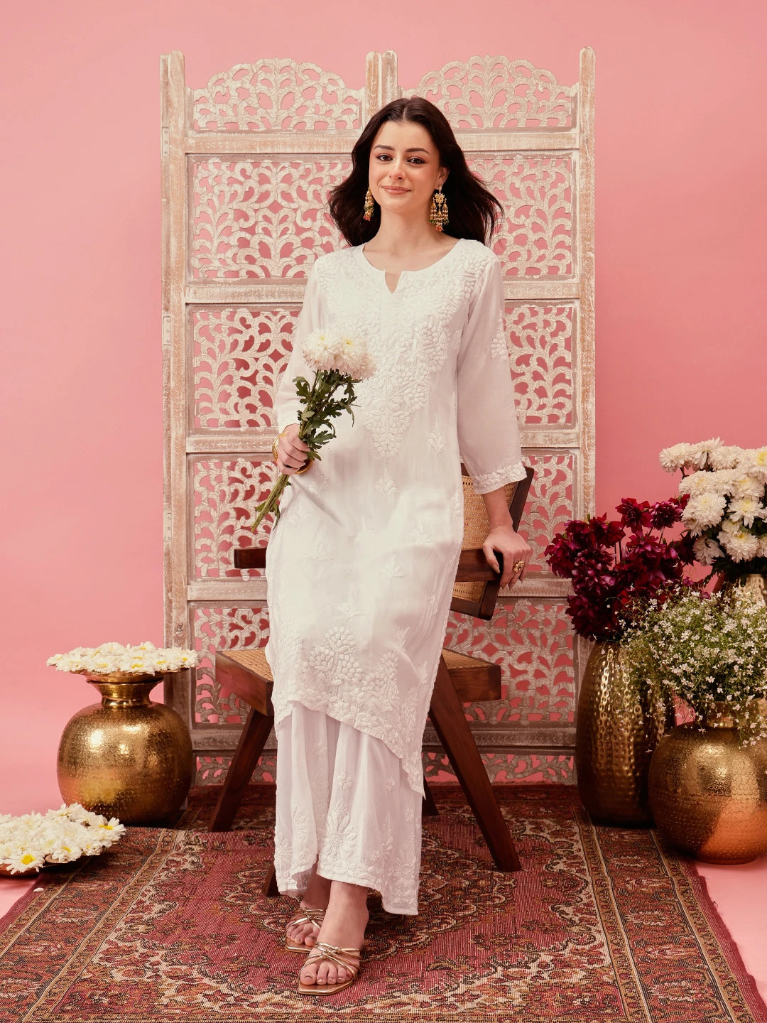 Ada Hand Embroidered White Muslin Lucknowi Chikankari Straight Kurta With Muqaish Work A411763