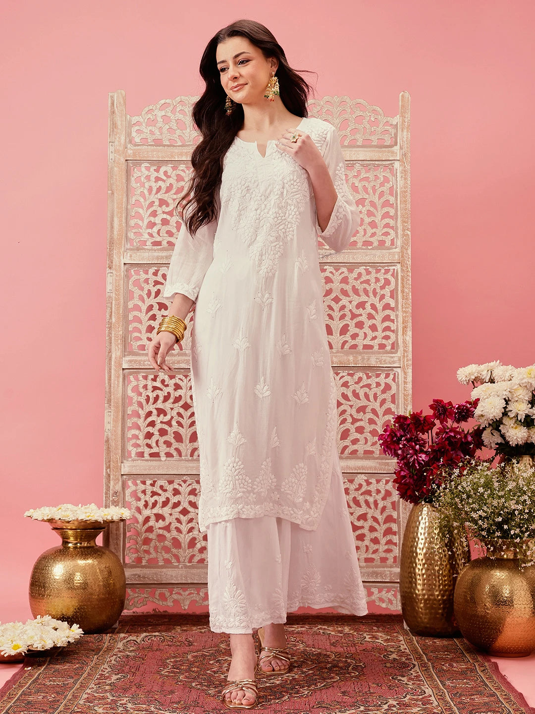 Ada Hand Embroidered White Muslin Lucknowi Chikankari Straight Kurta With Muqaish Work A411763