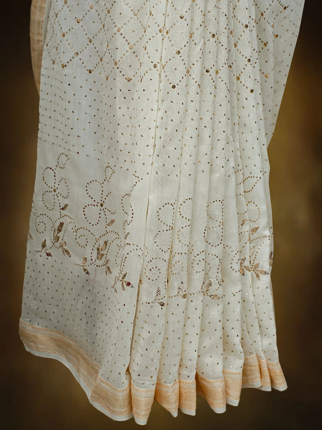 Ada Hand Embroidered White Chanderi Lucknowi Chikankari Saree and Blouse With Mukaish Work 01A683270