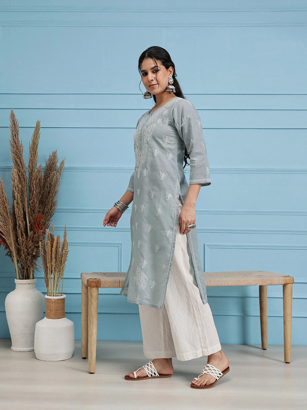 Ada Hand Embroidered Grey Cotton Lucknowi Chikan Straight Kurta A411385