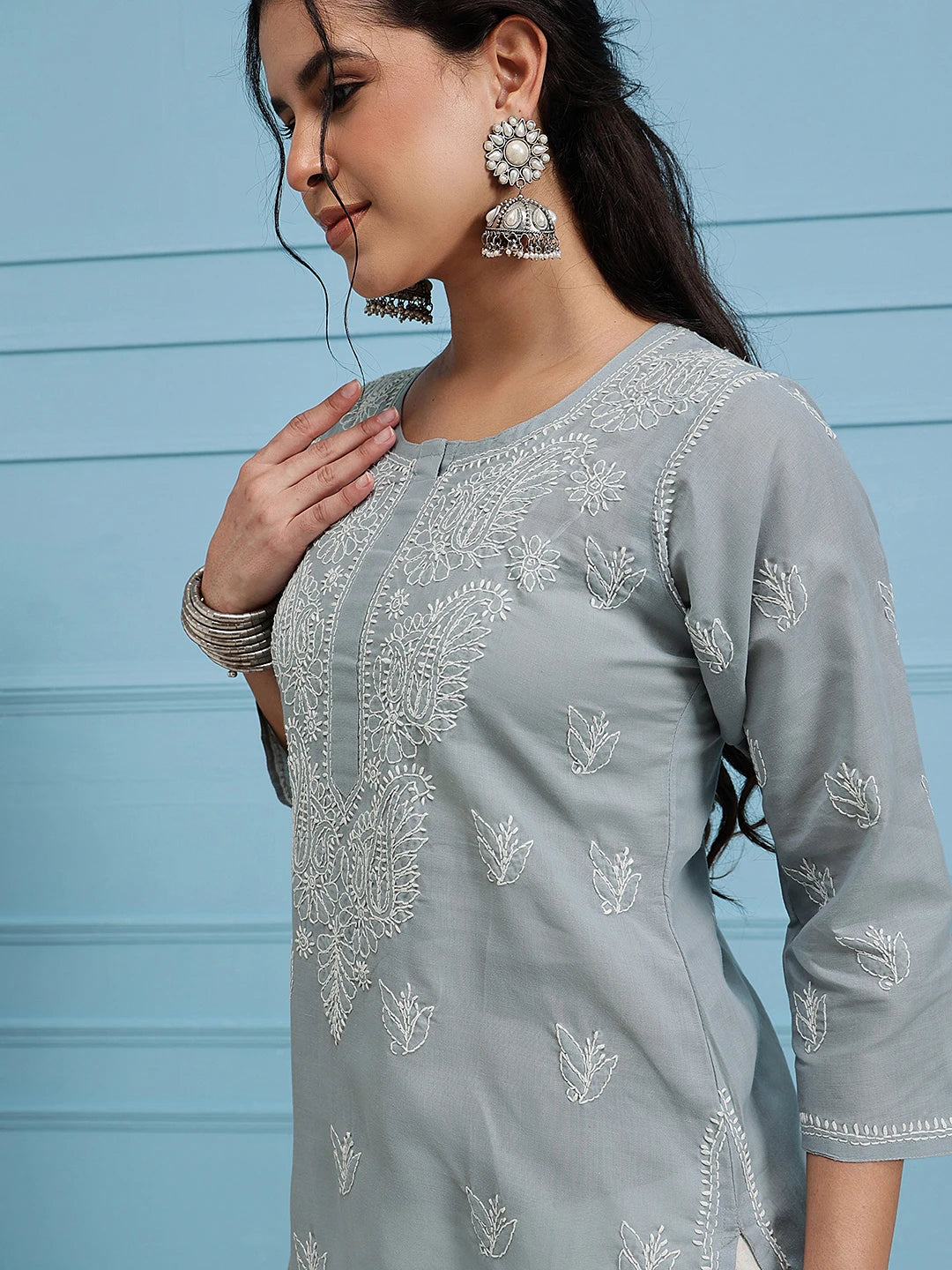 Ada Hand Embroidered Grey Cotton Lucknowi Chikan Straight Kurta A411385