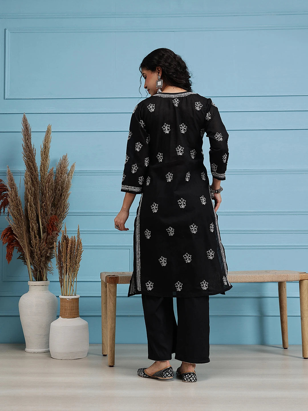 Ada Hand Embroidered Black Cotton Lucknowi ChikankarI Straight Kurta A411304