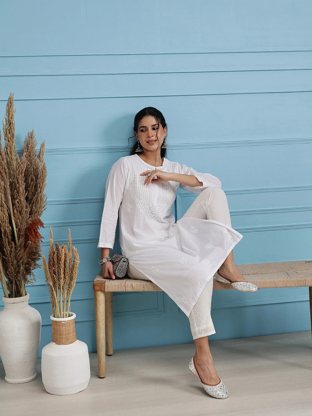 Ada Hand Embroidered White Cotton Lucknowi Chikankari Straight Kurta A411507