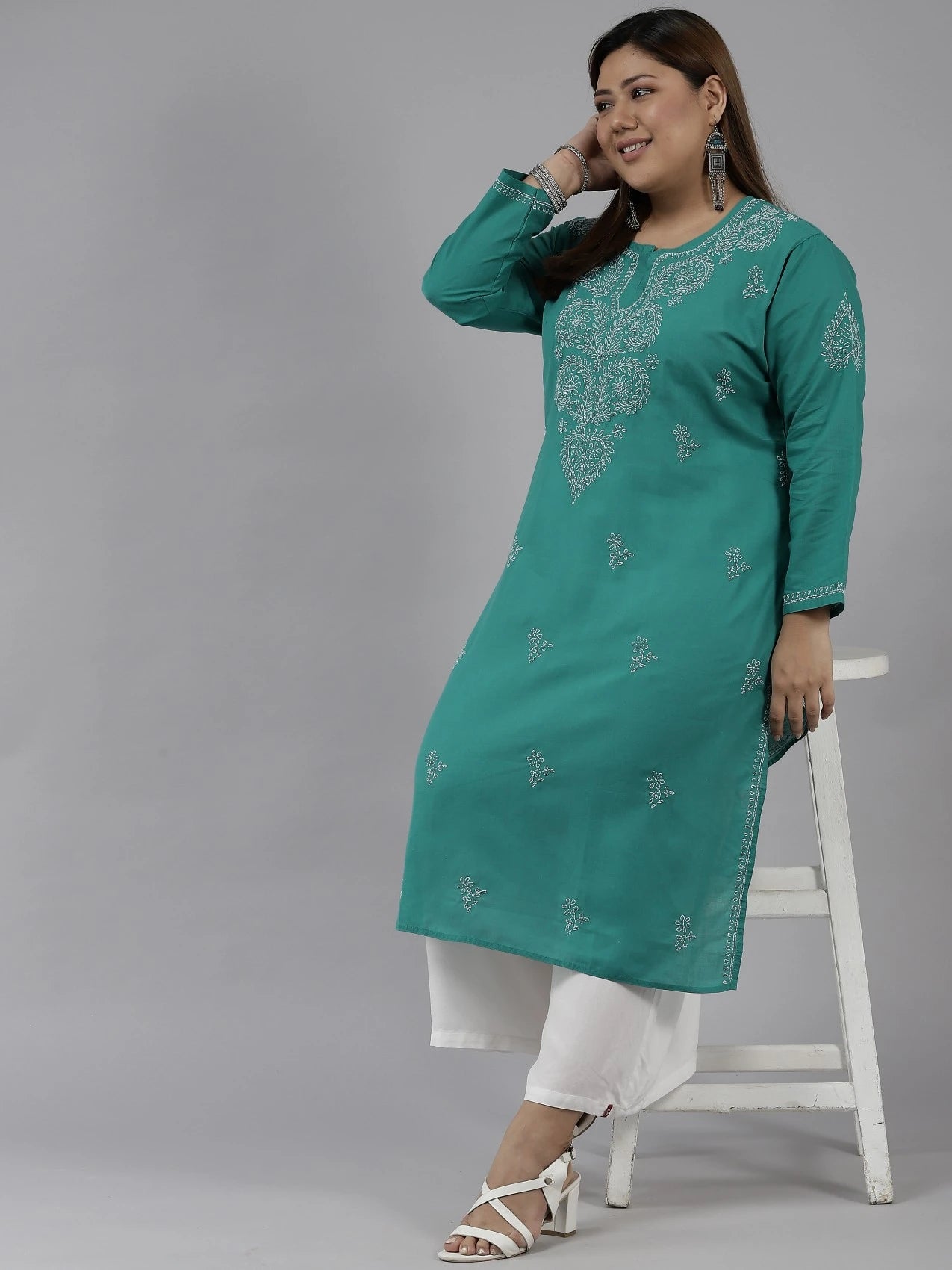 Ada Hand Embroidered Green Cotton Lucknowi Chikankari Straight Kurta A411311