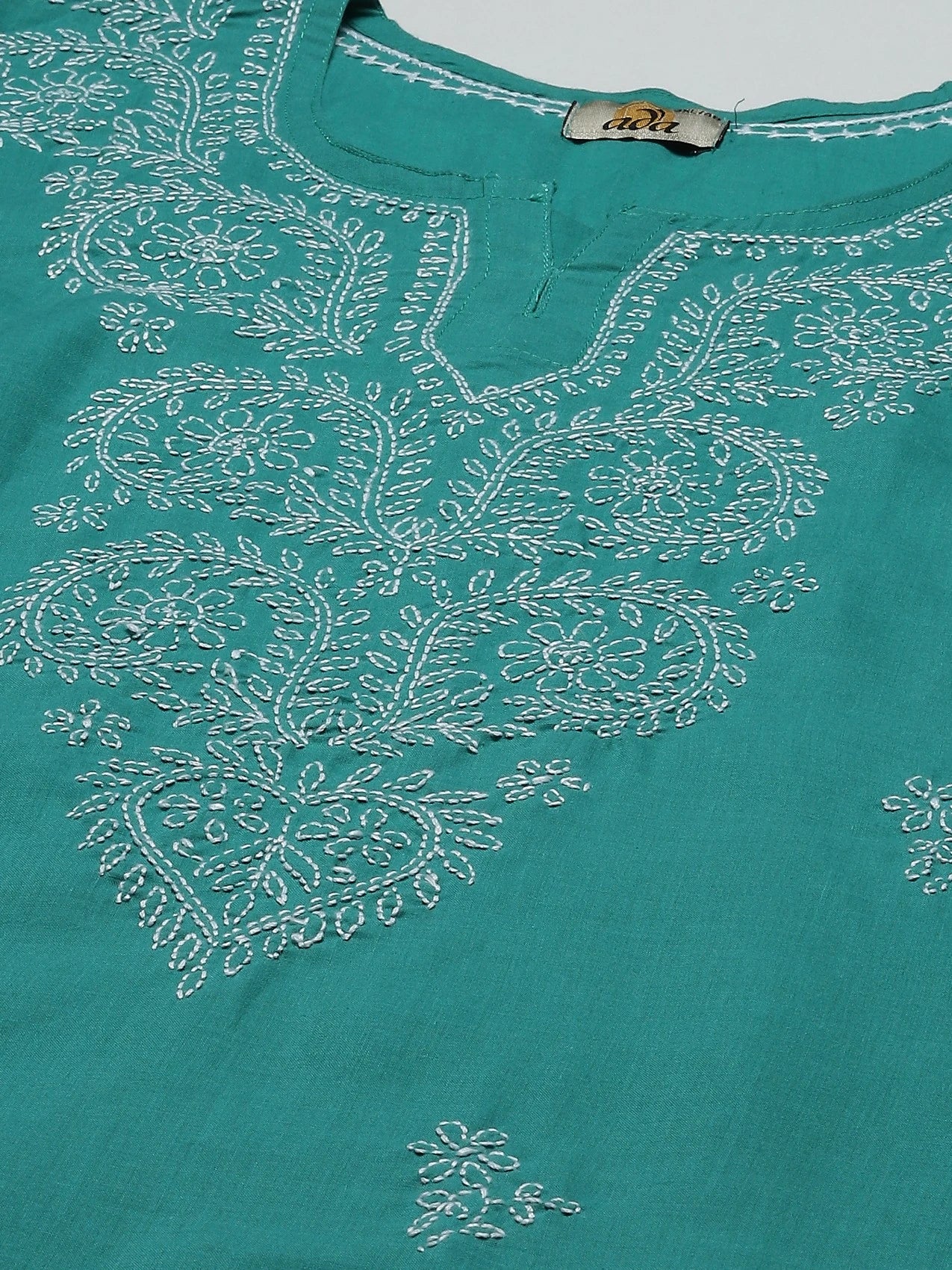 Ada Hand Embroidered Green Cotton Lucknowi Chikankari Straight Kurta A411311