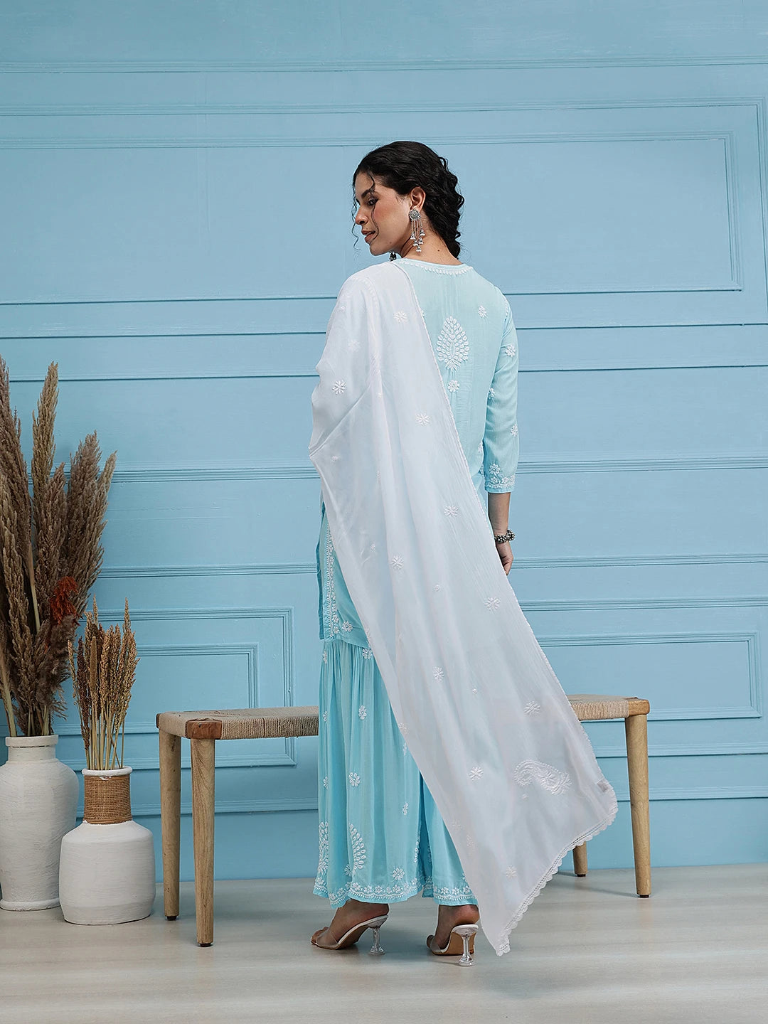 Ada Hand Embroidered White Georgette Lucknowi Chikankari Stole A511157
