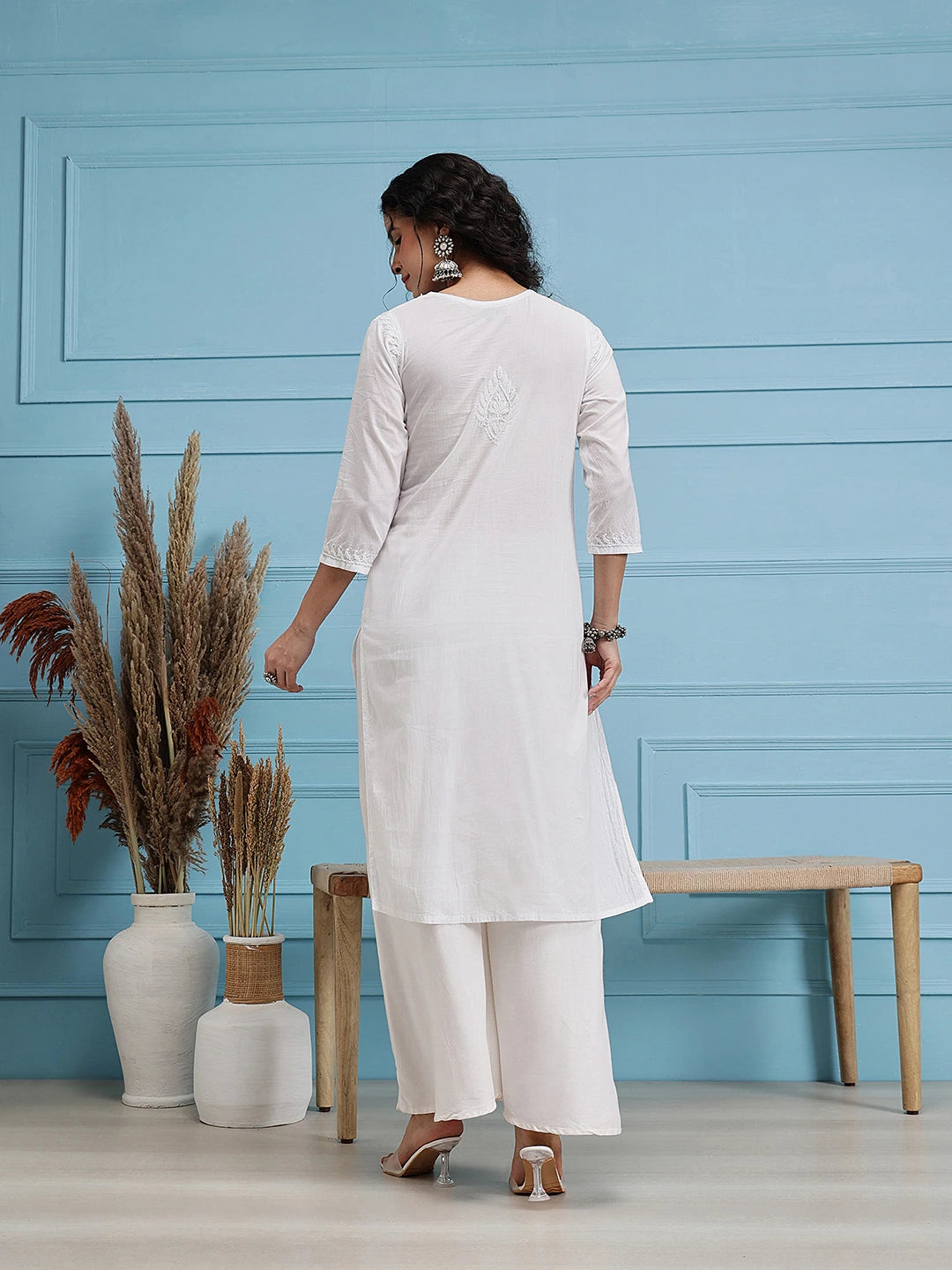 Ada Hand Embroidered White Cotton Lucknowi Chikankari Straight Kurta A411769