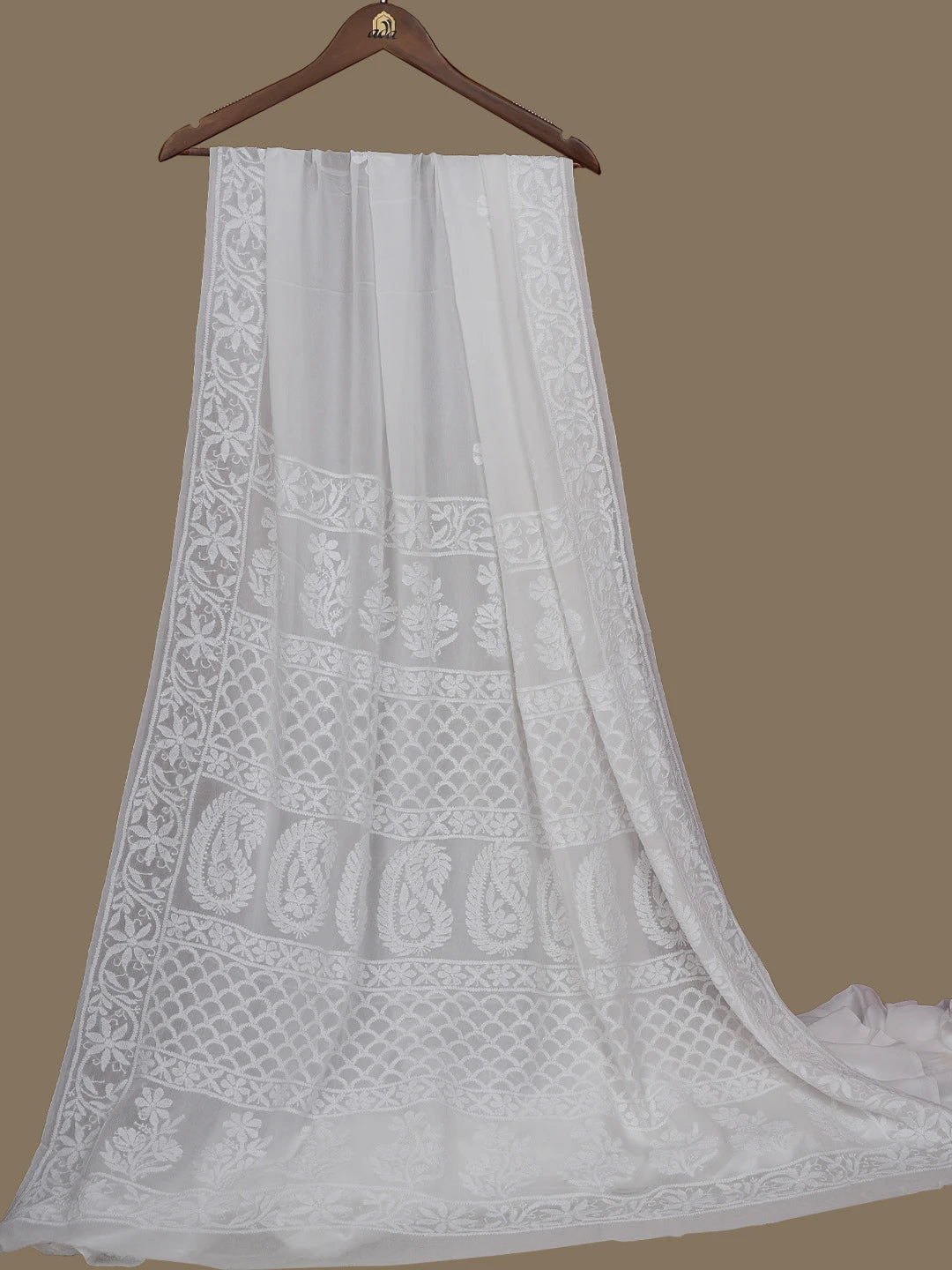 Ada Hand Embroidered White Viscose Georgette Lucknowi Chikankari Saree With Blouse 01A785292