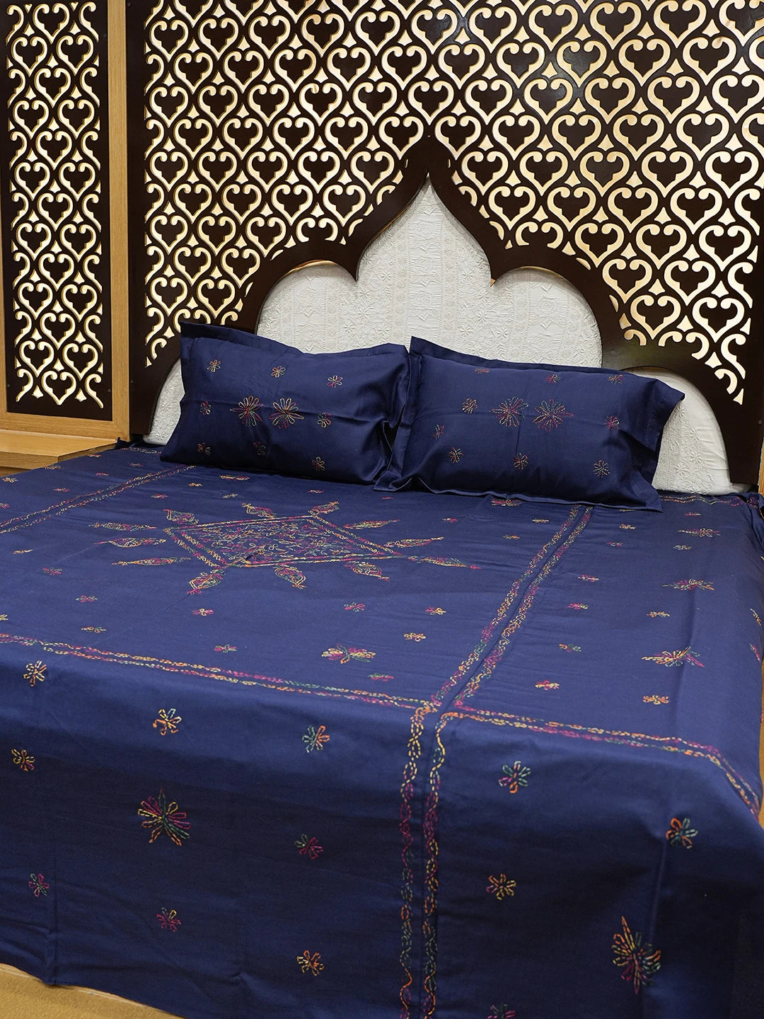 Ada Hand Embroidered Navy Blue Cotton Lucknowi Chikankari Bed Sheet With Pillow Cover Set 01A718706