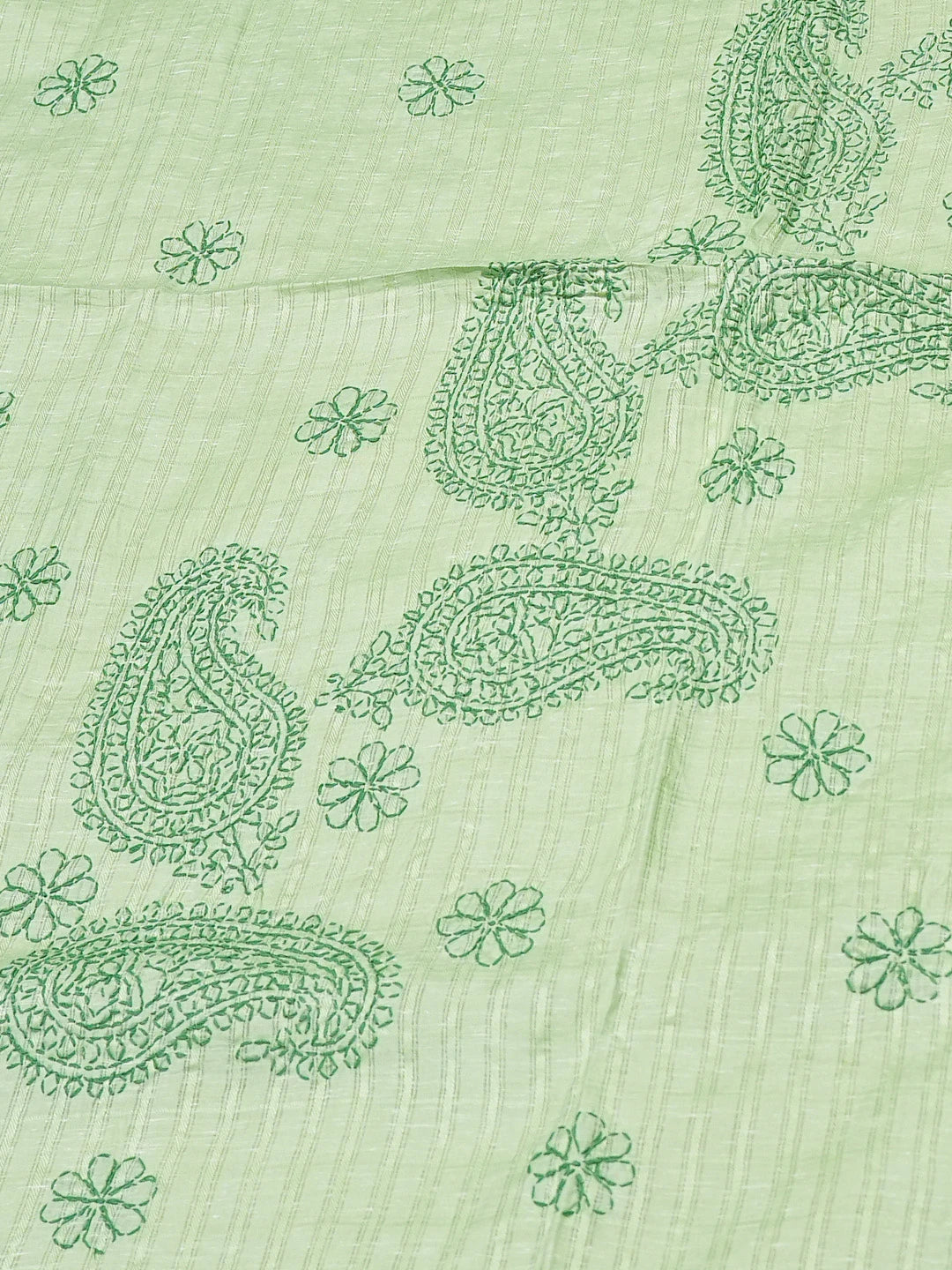 Ada Hand Embroidered Green Cotton Lucknowi Chikankari Bed Sheet With Pillow Cover Set 01A800419