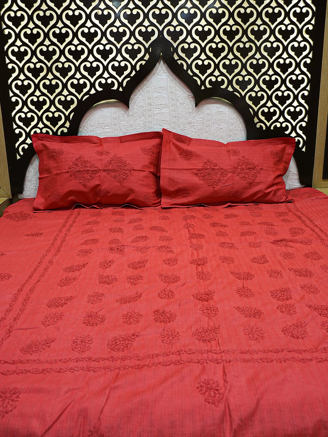 Ada Hand Embroidered Red Cotton Lucknowi Chikankari Bed Sheet With Pillow Cover Set 01A800411