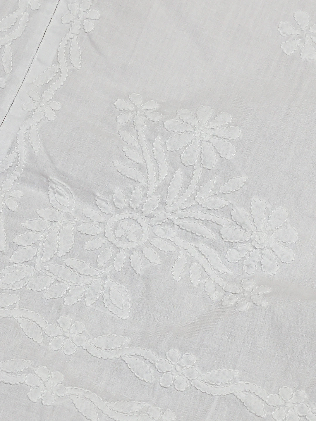 Ada Hand Embroidered White Cotton Lucknowi Chikankari Bed Sheet With Pillow Cover Set 01A709409