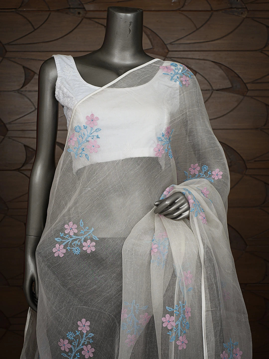 Ada Hand Embroidered White Organza Lucknowi Chikankari Dupatta 01A648861