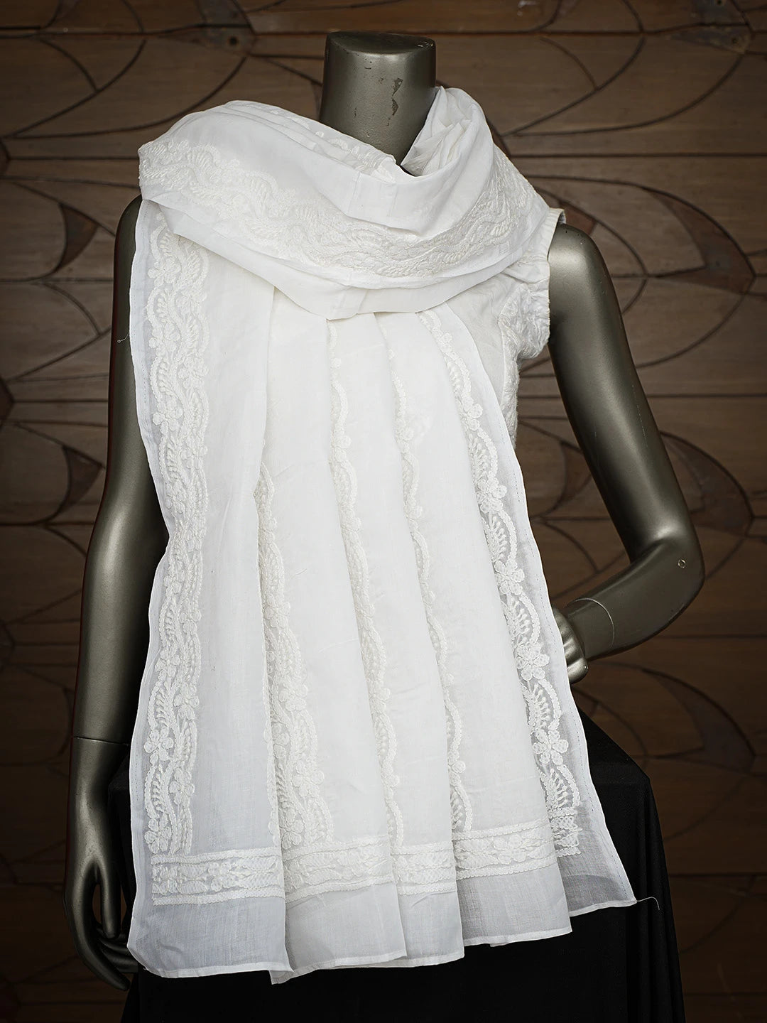 Ada Hand Embroidered White Cotton Lucknowi Chikankari Dupatta 01A793248
