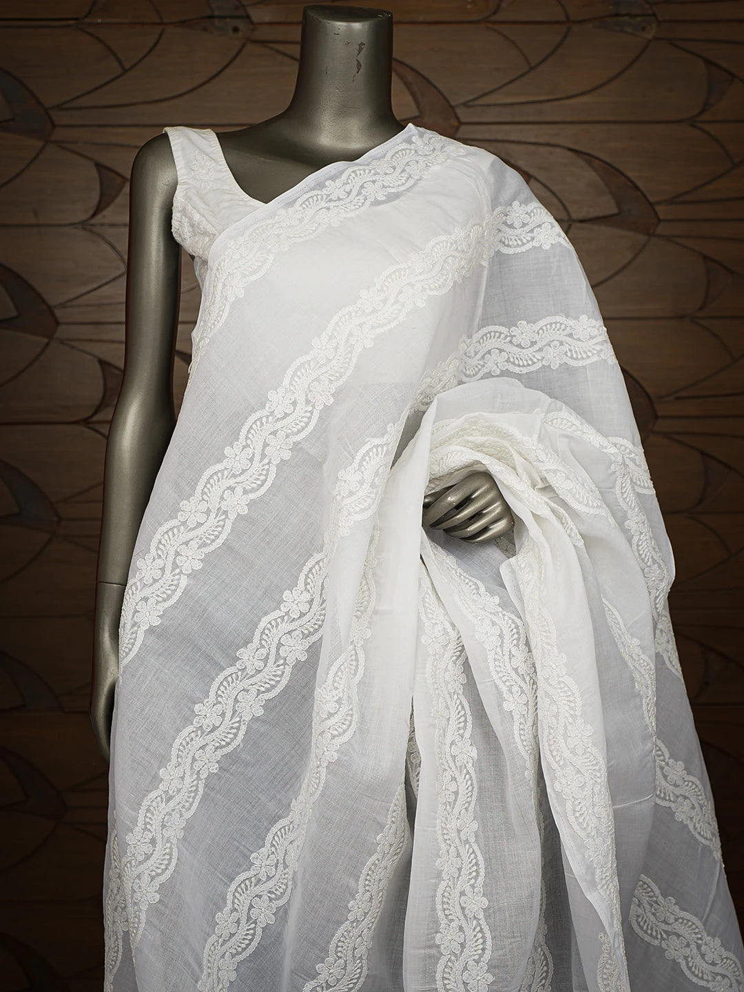 Ada Hand Embroidered White Cotton Lucknowi Chikankari Dupatta 01A793248