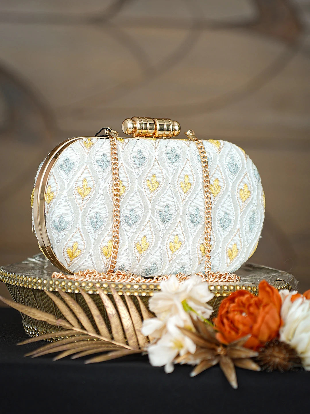 Ada Hand Embroidered Grey Pure Georgette Lucknowi Chikankari Clutch With Zari Work 01A785665