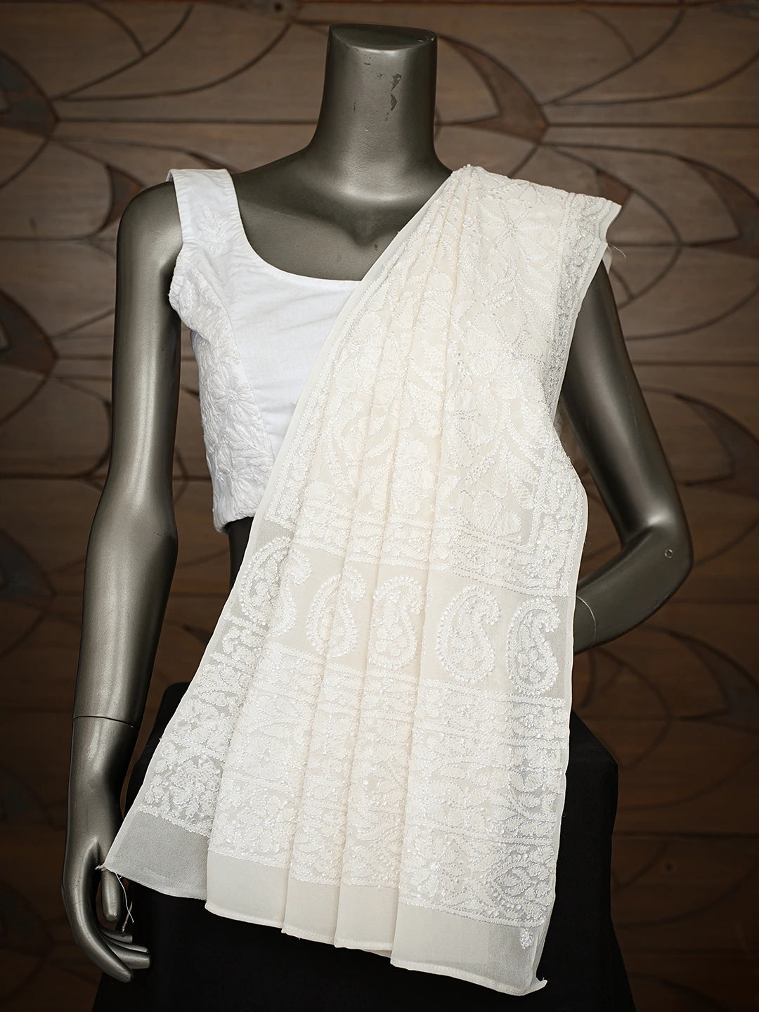 Ada Hand Embroidered White Pure Georgette Lucknowi Chikankari Dupatta 01A149401