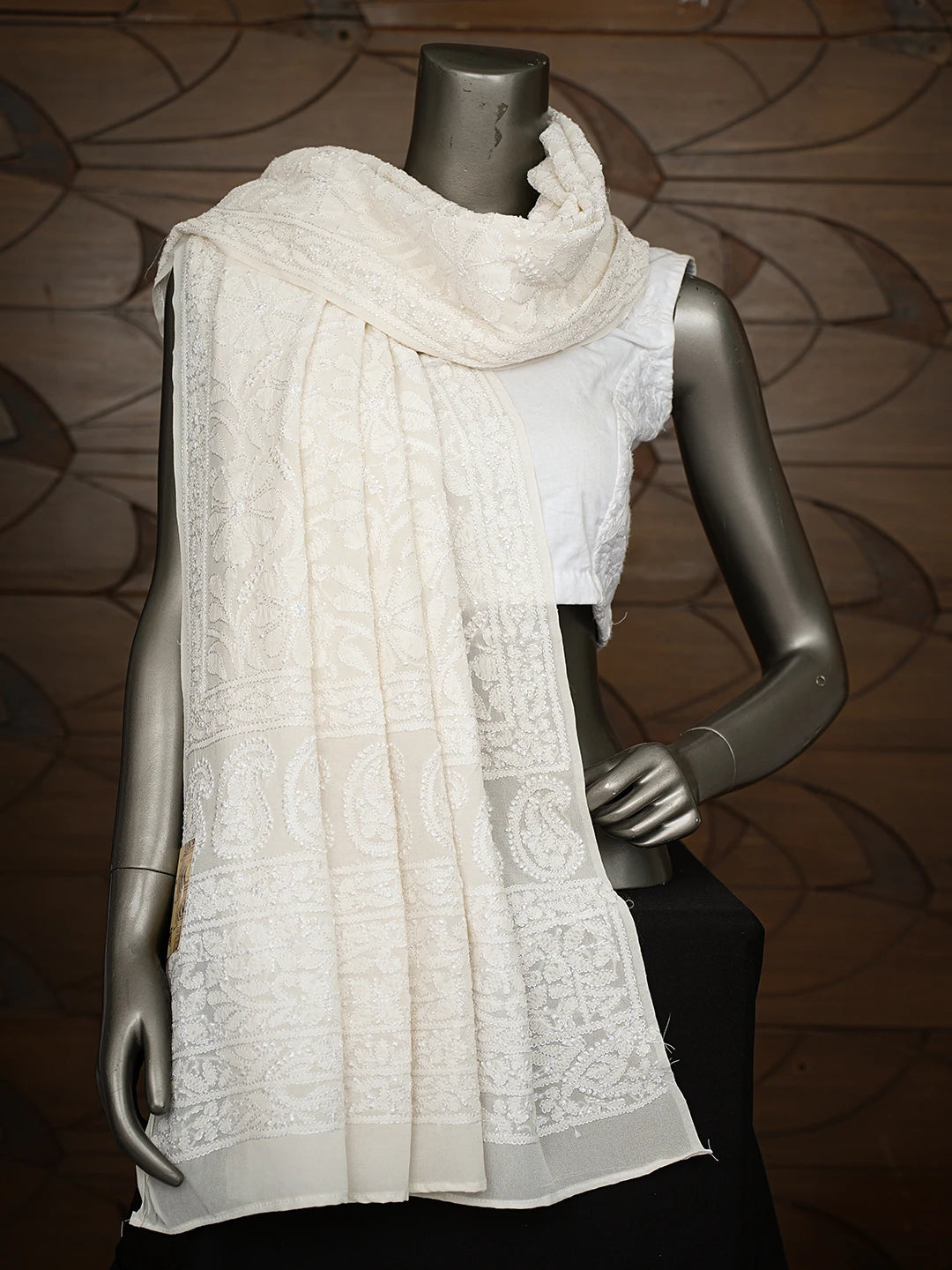 Ada Hand Embroidered White Pure Georgette Lucknowi Chikankari Dupatta 01A149401