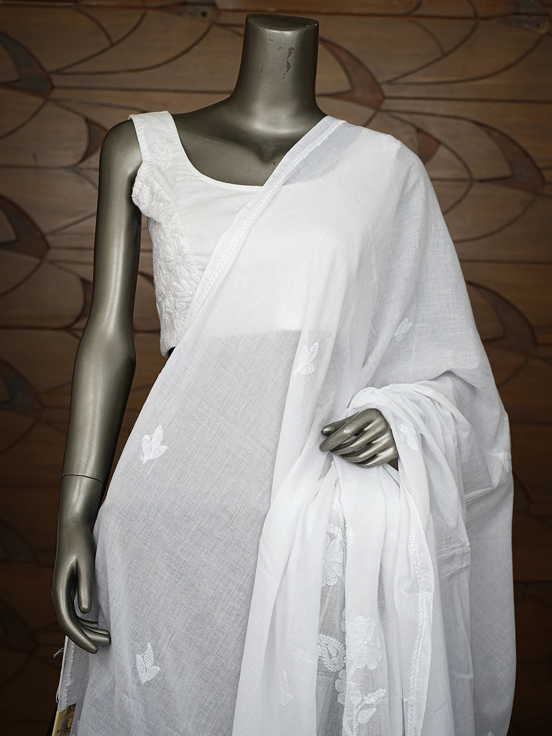 Ada Hand Embroidered White Cotton Lucknowi Chikankari Dupatta 01A792833