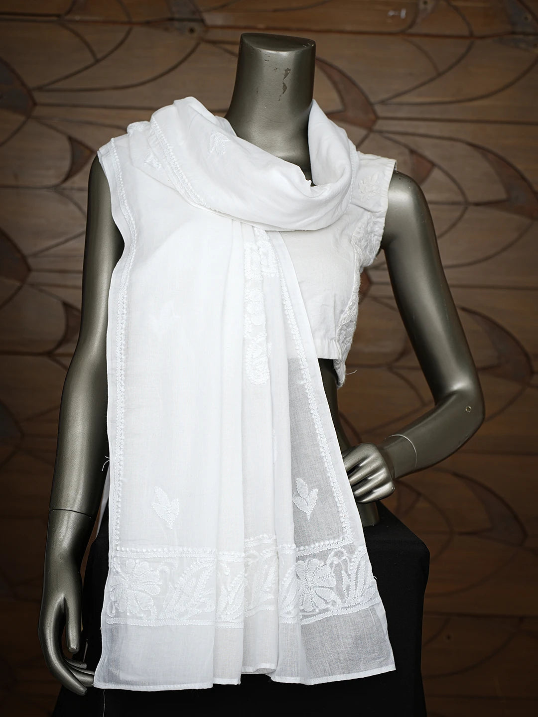 Ada Hand Embroidered White Cotton Lucknowi Chikankari Dupatta 01A792833