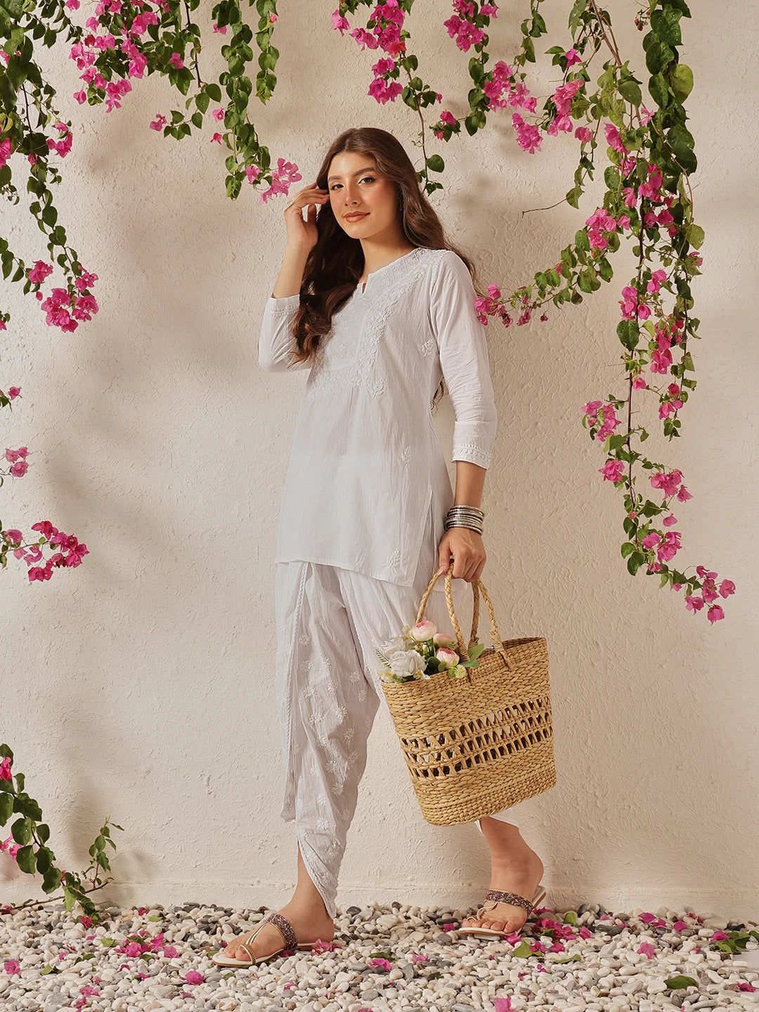 Ada Hand Embroidered White Cotton Lucknowi Chikankari Kurti A911364