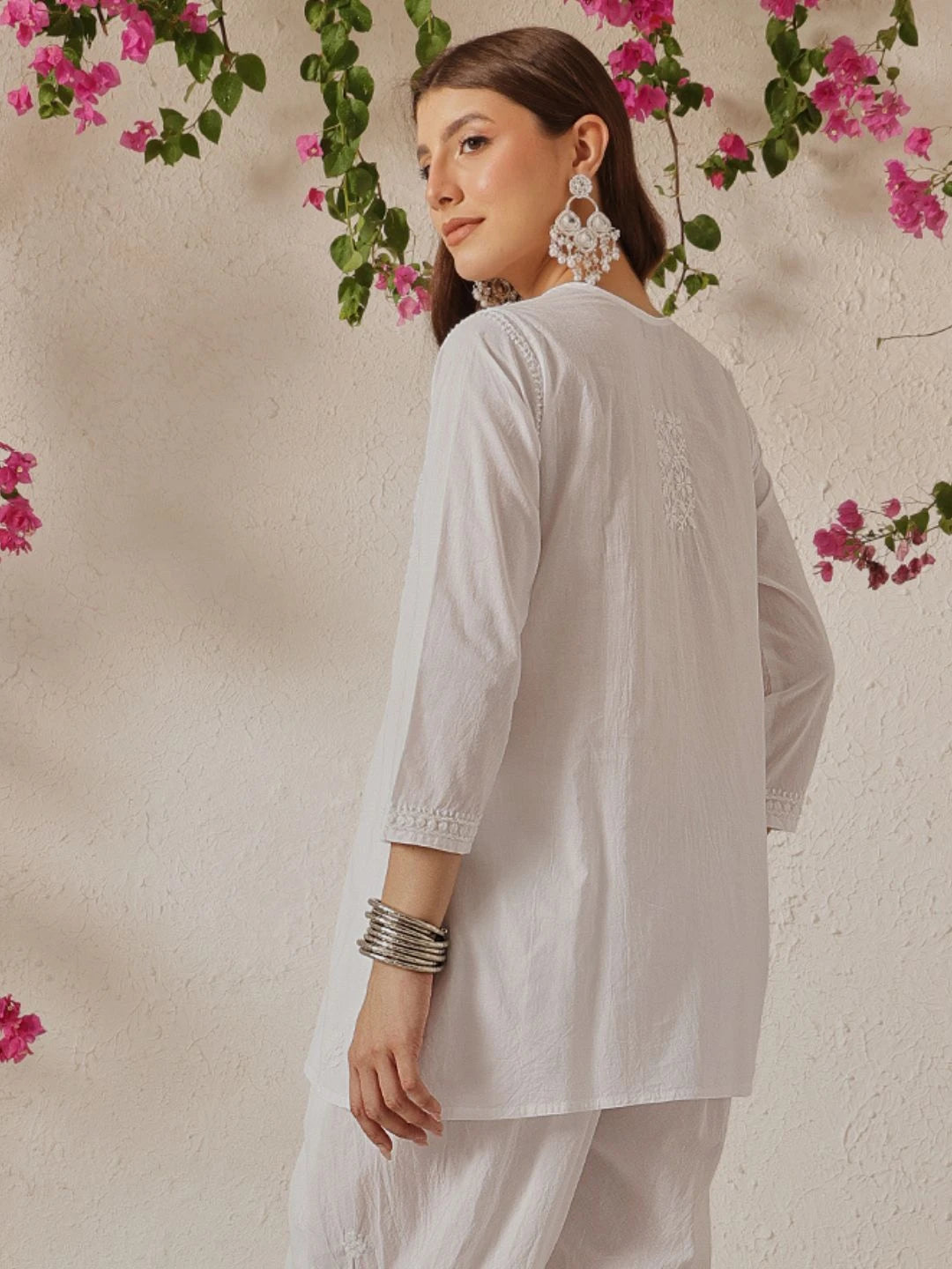Ada Hand Embroidered White Cotton Lucknowi Chikankari Kurti A911364