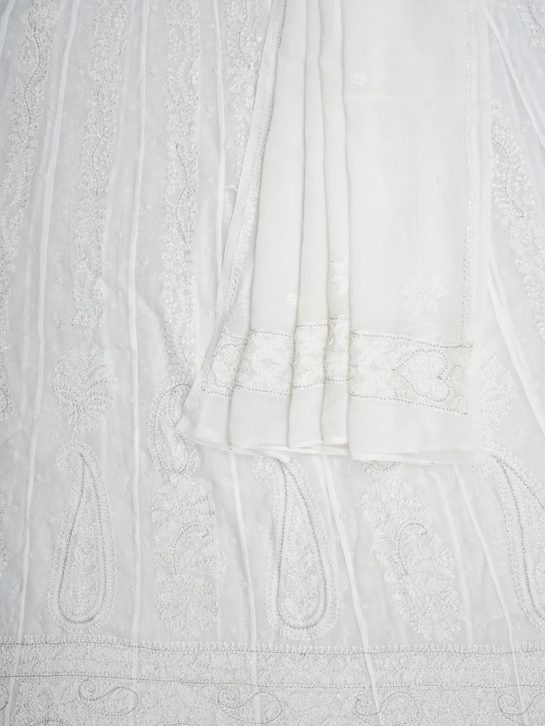 Ada Hand Embroidered White Viscose Georgette Lucknowi Chikankari Semi-Stitched Anarkali Kurta Dupatta Set With Pearl Work 01A813849