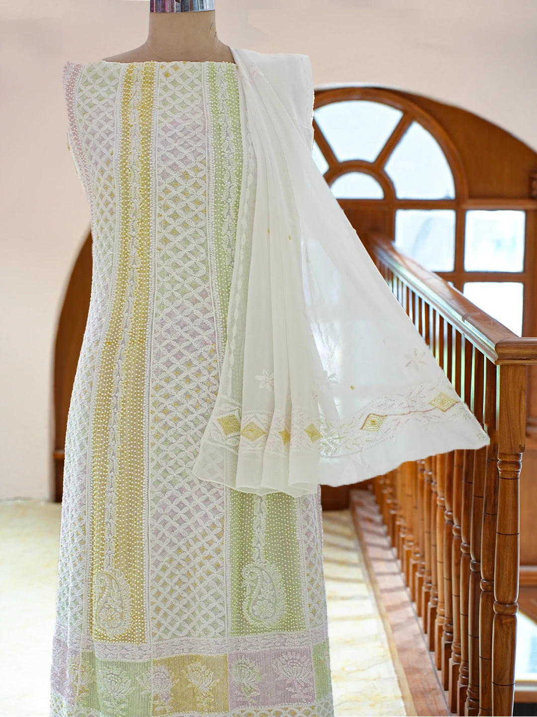 Ada Hand Embroidered White Viscose Georgette Lucknowi Chikankari Semi-Stitched Anarkali Kurta Dupatta Set With Cutdana Work 01A815558