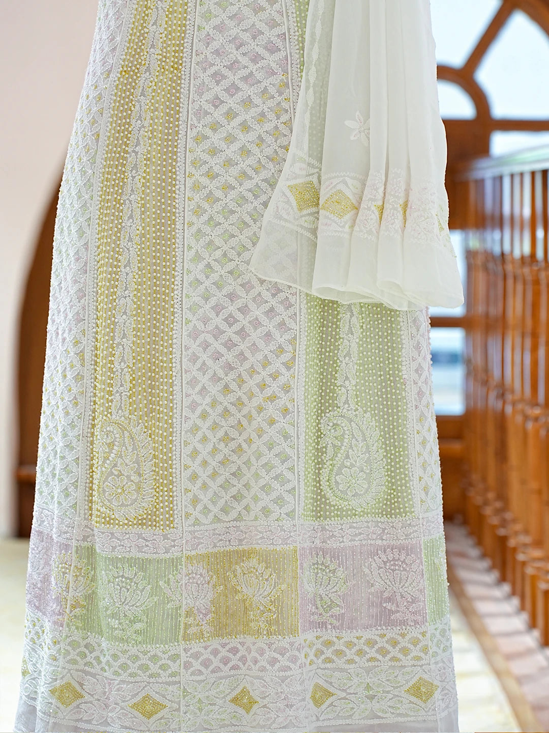 Ada Hand Embroidered White Viscose Georgette Lucknowi Chikankari Semi-Stitched Anarkali Kurta Dupatta Set With Cutdana Work 01A815558