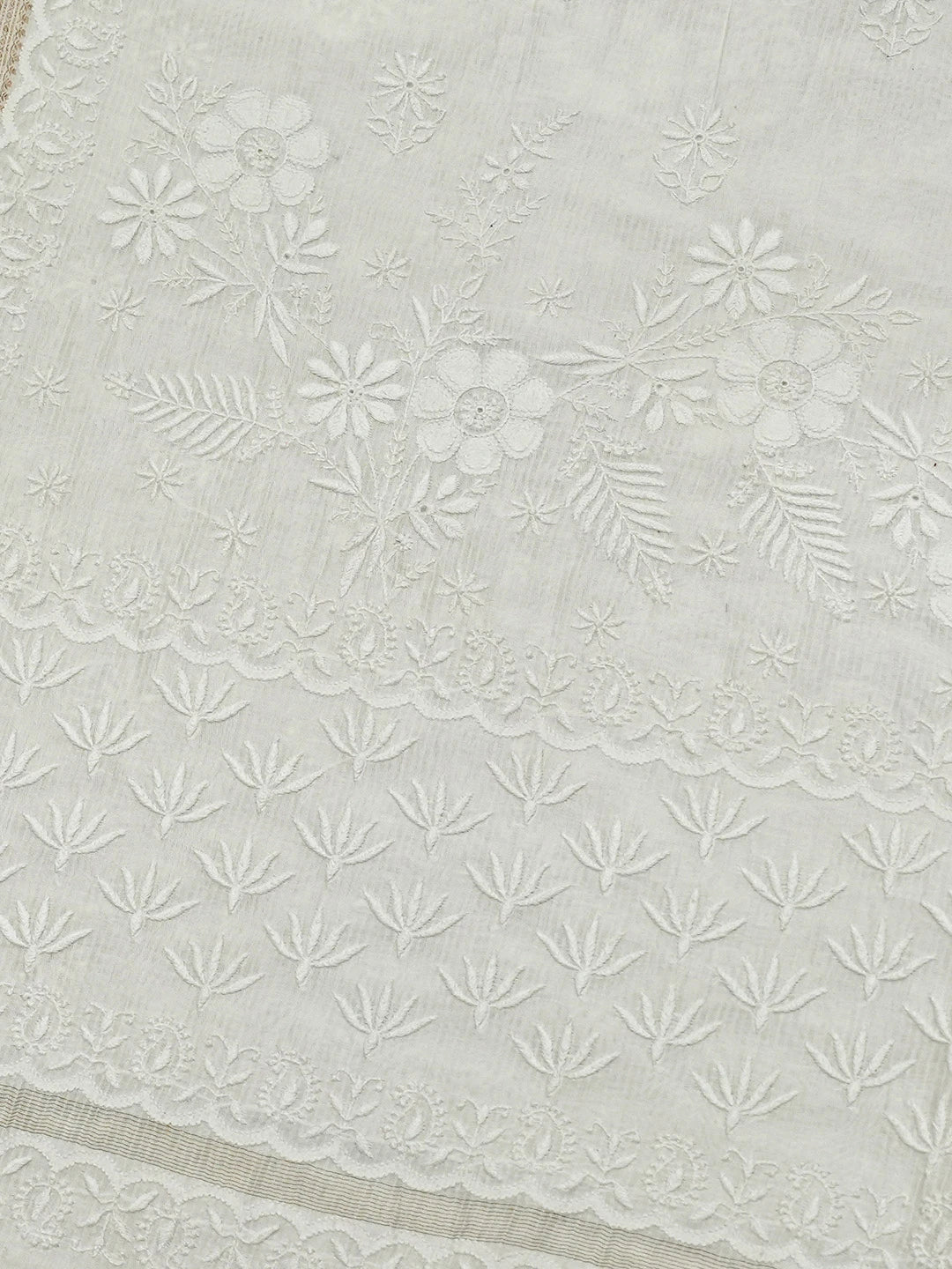 Ada Hand Embroidered White Chanderi Lucknowi Chikankari Saree With Blouse 01A640162