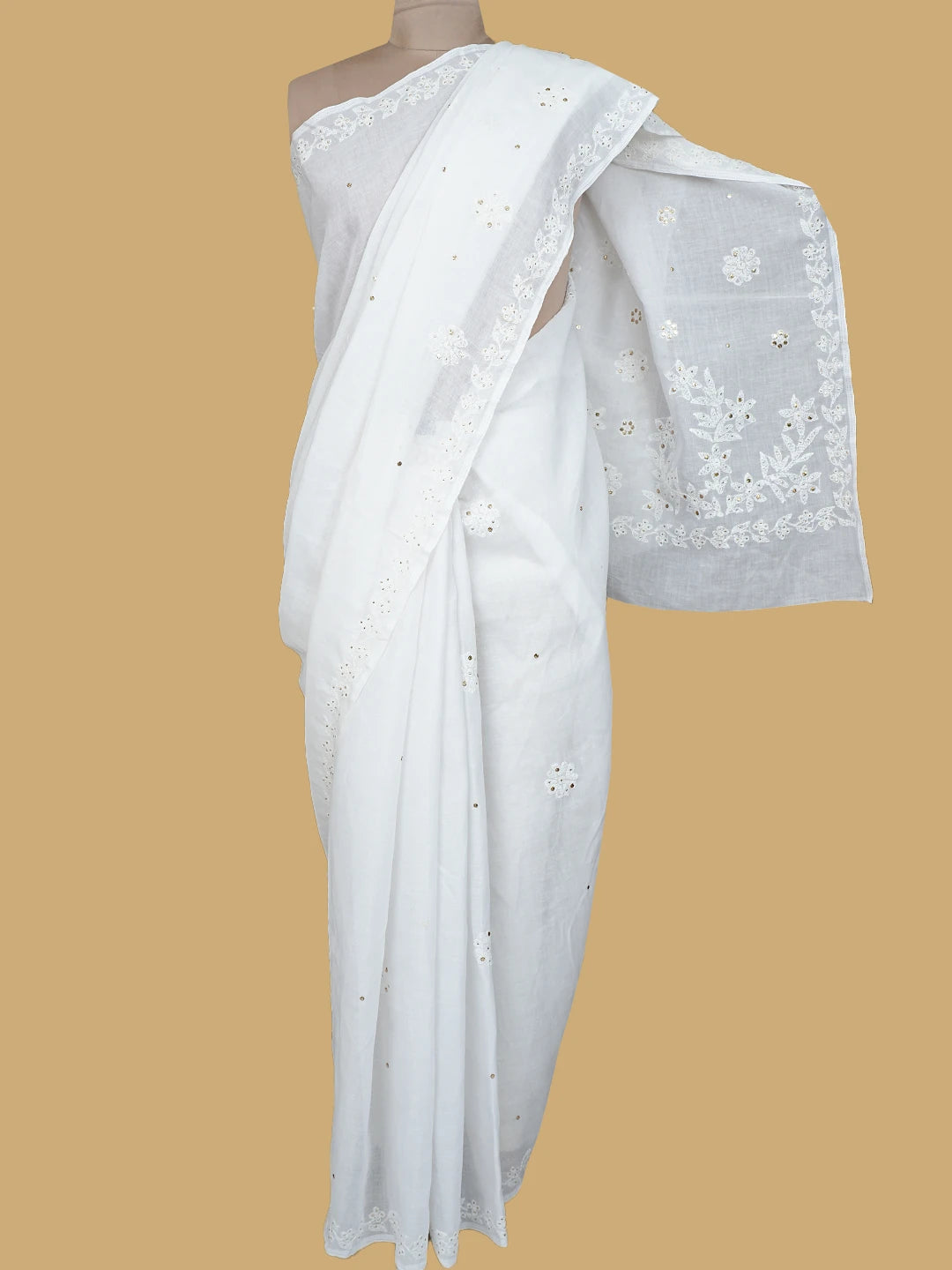 Ada Hand Embroidered White Cotton Lucknowi Chikankari Saree With Blouse With Muqaish Work 01A404759