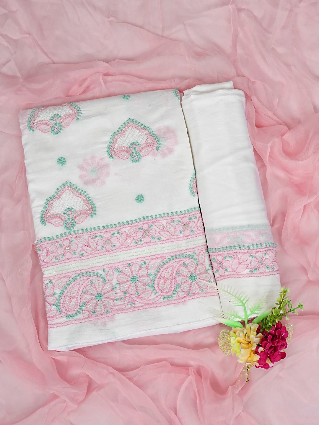 Ada Hand Embroidered White Cotton Lucknowi Chikankari Unstitched Suit Piece With Cutdana Work 08A500470