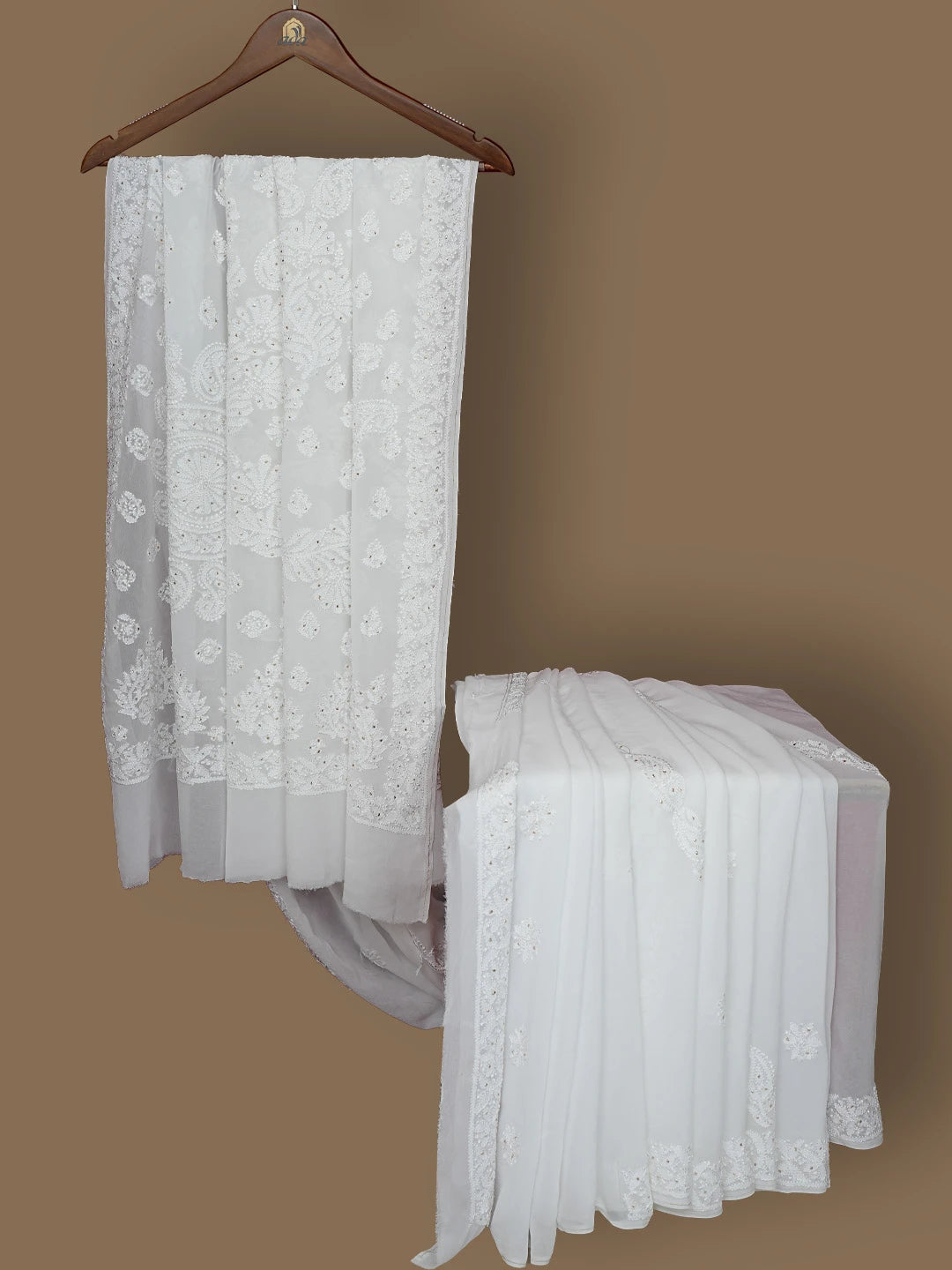 Ada Hand Embroidered White Viscose Georgette Lucknowi Chikankari Saree With Blouse With Mukaish Work 01A833494