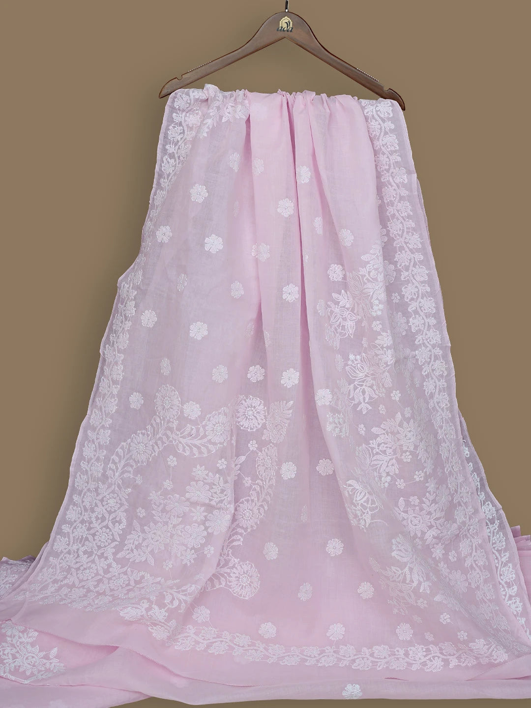 Ada Hand Embroidered Pink Cotton Lucknowi Chikankari Saree With Blouse 01A732900