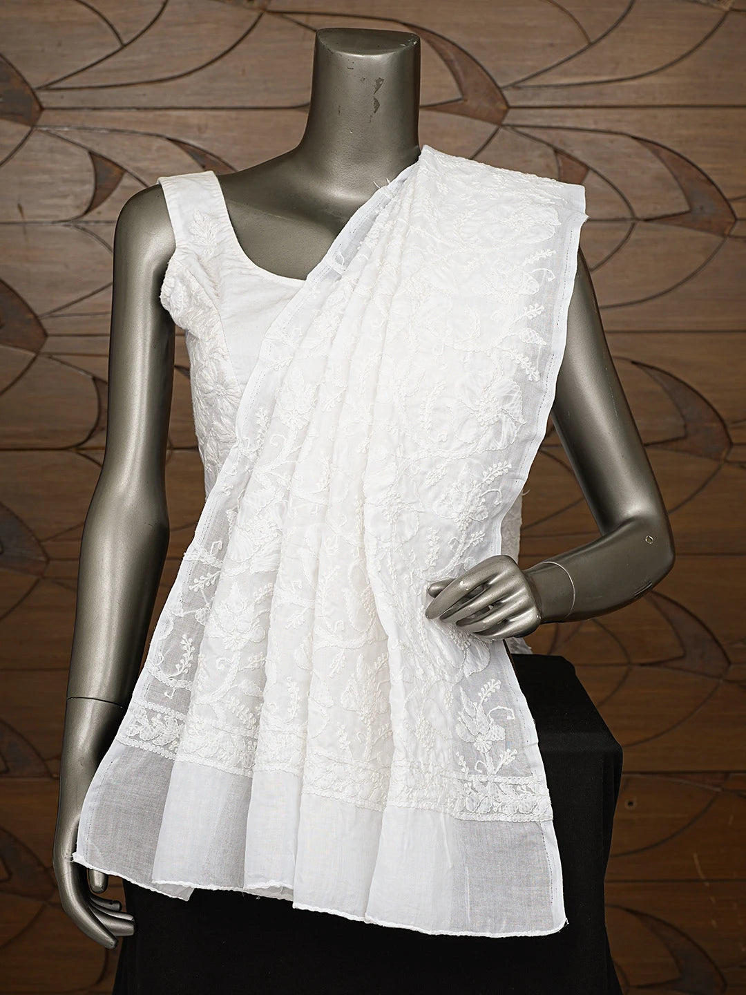Ada Hand Embroidered White Cotton Lucknowi Chikankari Dupatta 01A800140