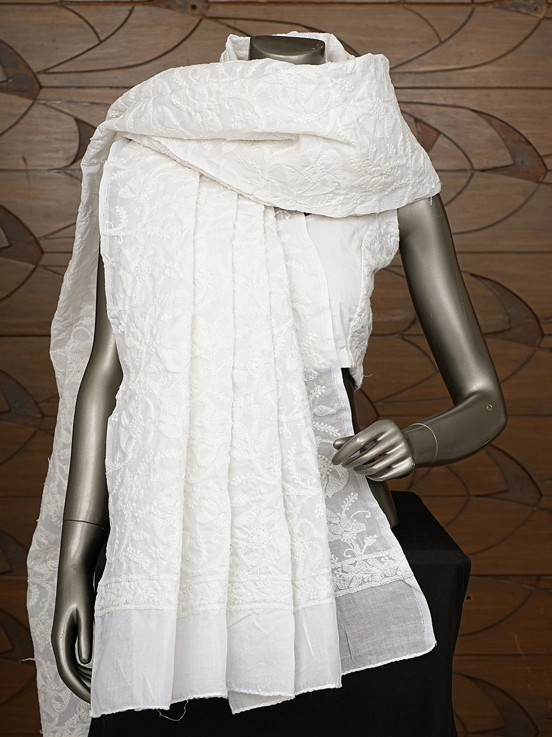 Ada Hand Embroidered White Cotton Lucknowi Chikankari Dupatta 01A800140