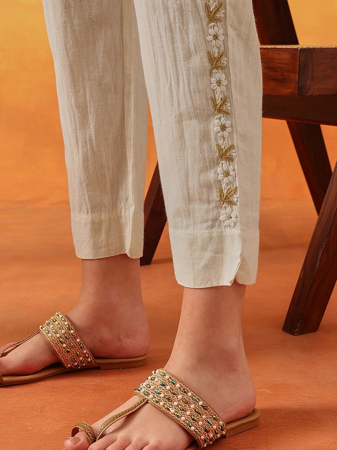 Ada Hand Embroidered Cream Khadi Cotton Lucknowi Chikankari Co-Ord Set A811347