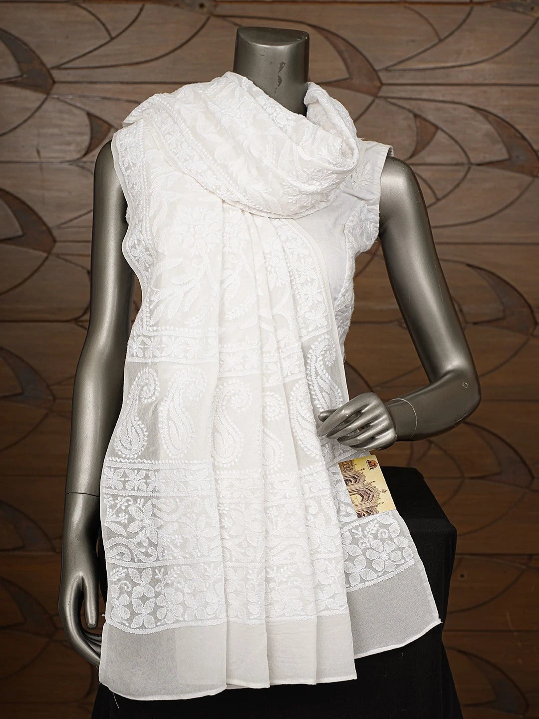 Ada Hand Embroidered White Pure Georgette Lucknowi Chikankari Dupatta 01A834711