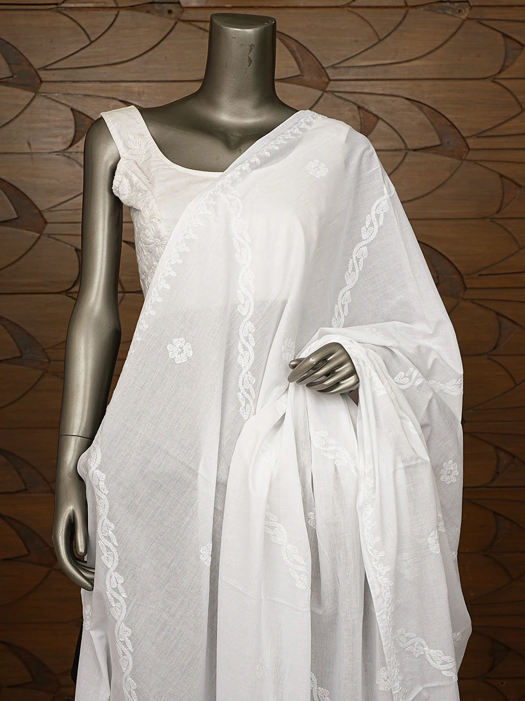 Ada Hand Embroidered White Cotton Lucknowi Chikankari Dupatta 01A833609