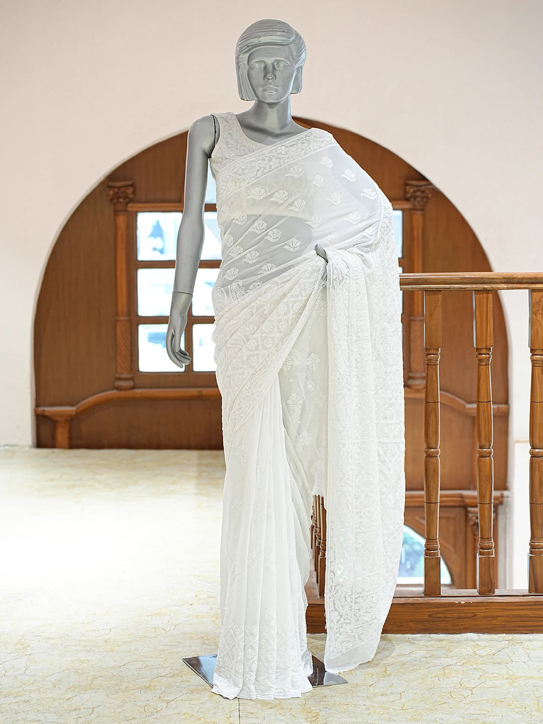 Ada Hand Embroidered White Pure Georgette Lucknowi Chikankari Saree and Blouse With Cutdana Work 01A834754