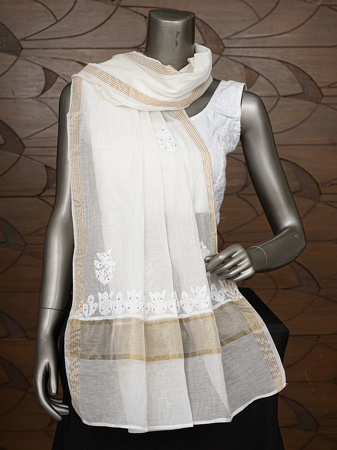 Ada Hand Embroidered White Chanderi Lucknowi Chikankari Dupatta With Muqaish Work 01A834659